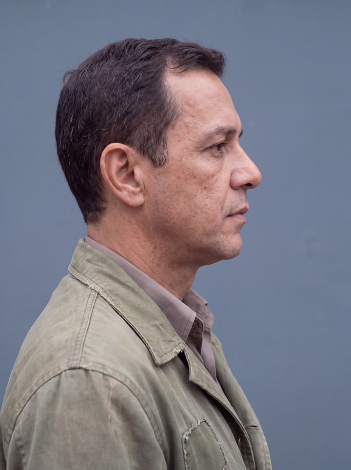 o homem, profile